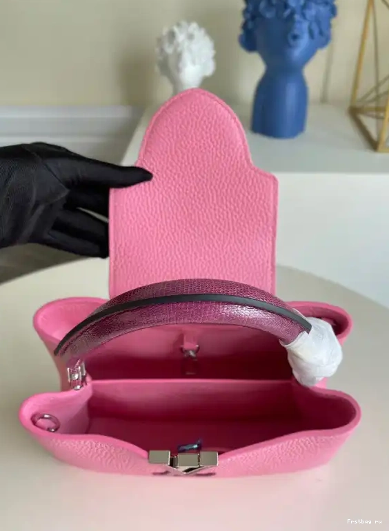 First bag ru CAPUCINES LOUIS BB VUITTON 0618